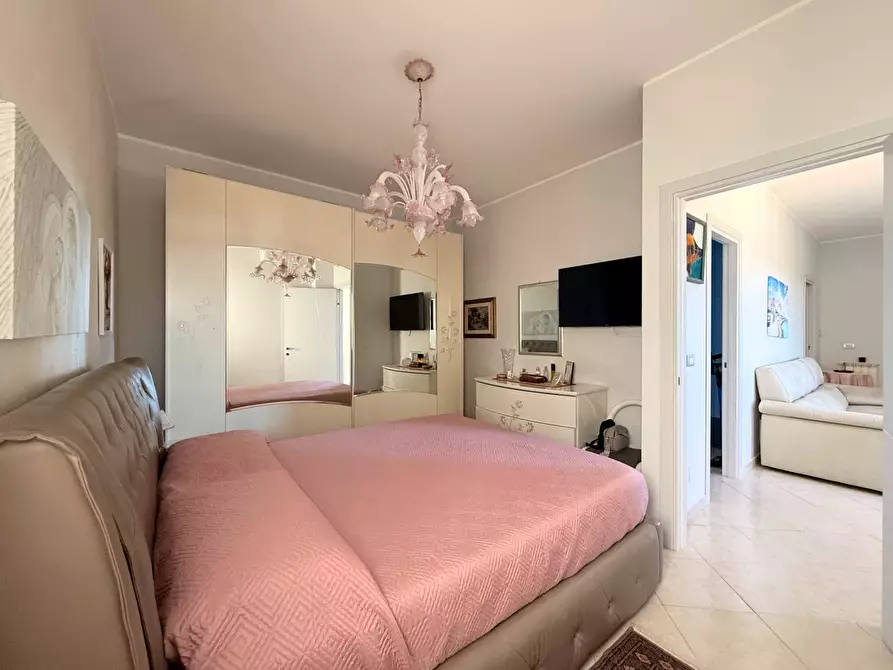 Immagine 9 di Appartamento in vendita  in Via Cassaro 44 a Siracusa