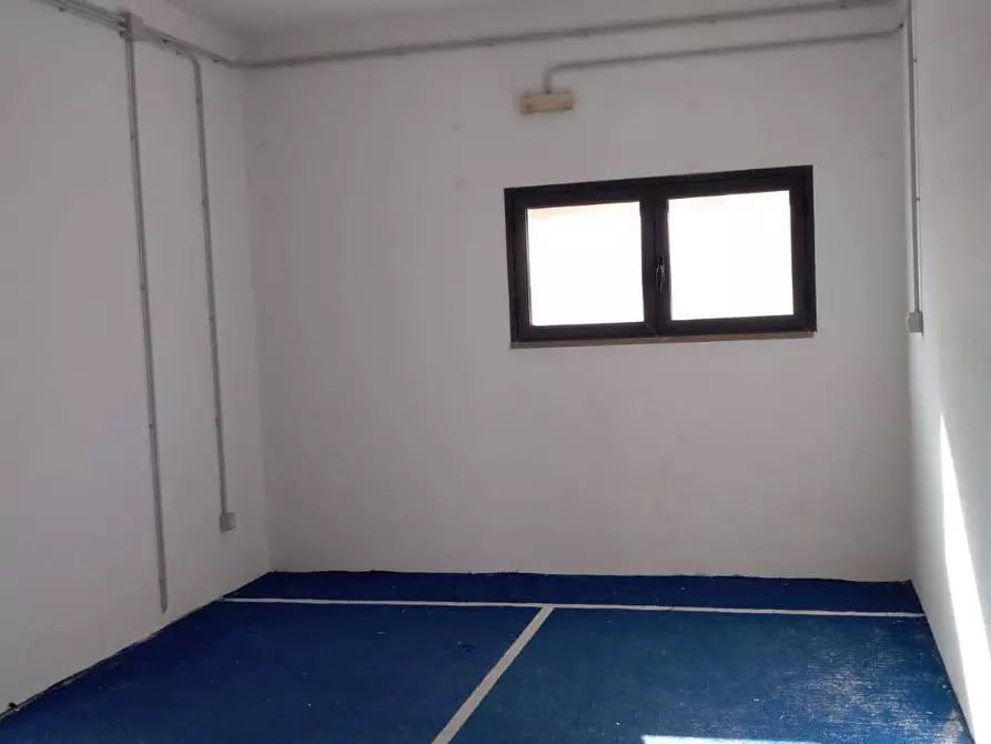 Immagine 10 di Locale commerciale in affitto  in Viale Epipoli a Siracusa