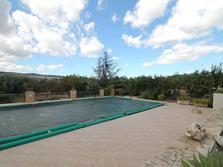 Immagine 8 di Villa in vendita  in Contrada Bagni snc a Buccheri