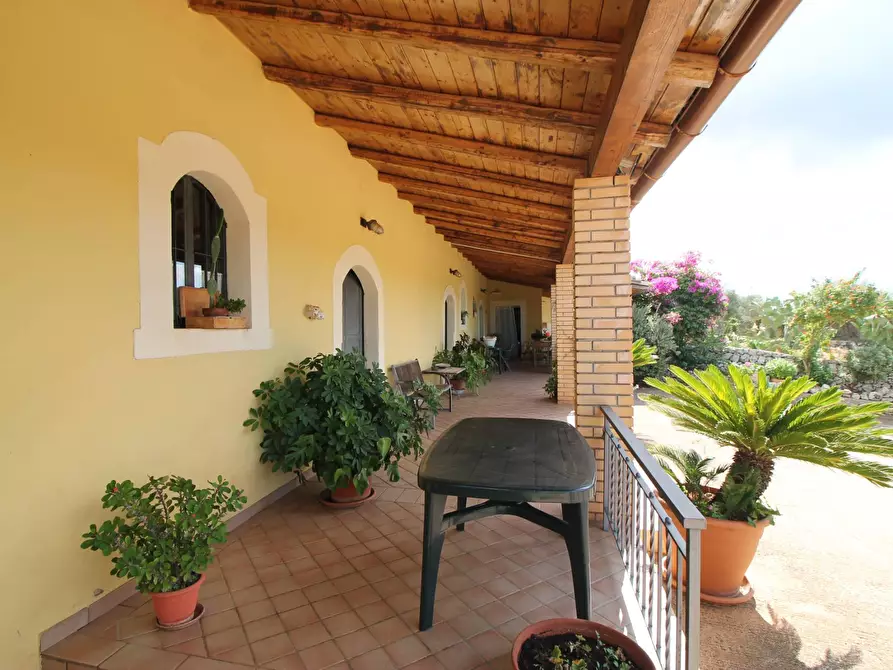 Immagine 10 di Villa in vendita  in Contrada Bagni snc a Buccheri