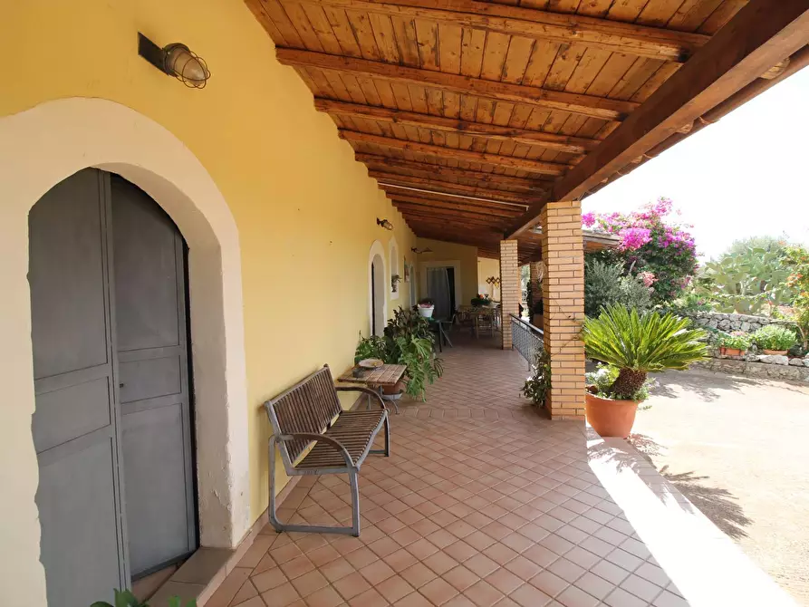 Immagine 19 di Villa in vendita  in Contrada Bagni snc a Buccheri