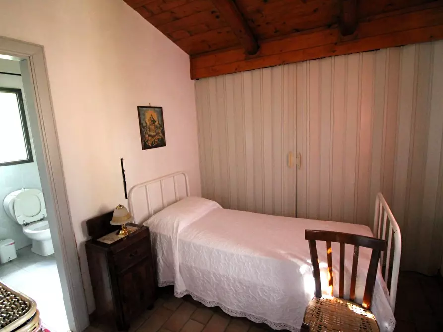 Immagine 30 di Villa in vendita  in Contrada Bagni snc a Buccheri