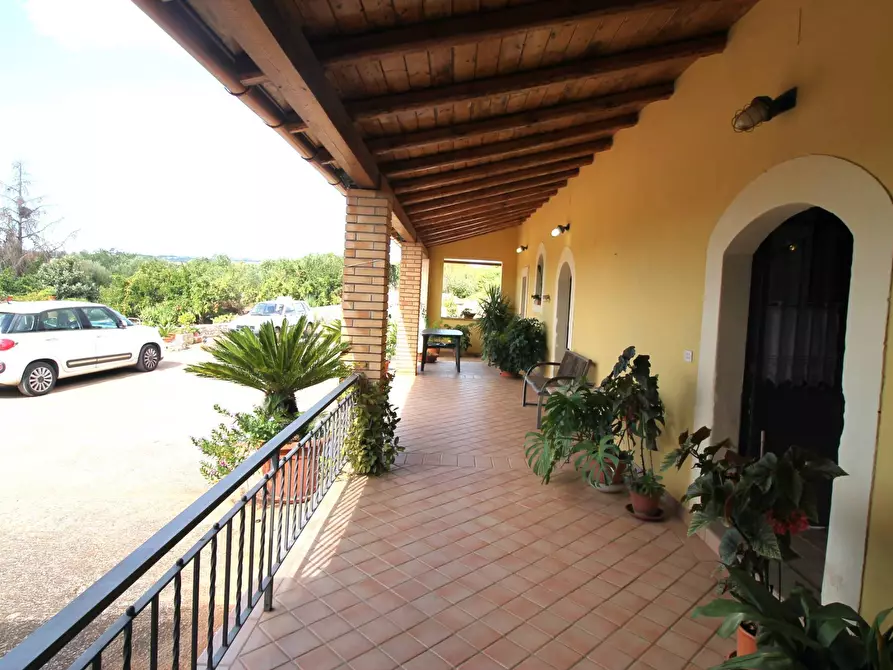 Immagine 36 di Villa in vendita  in Contrada Bagni snc a Buccheri