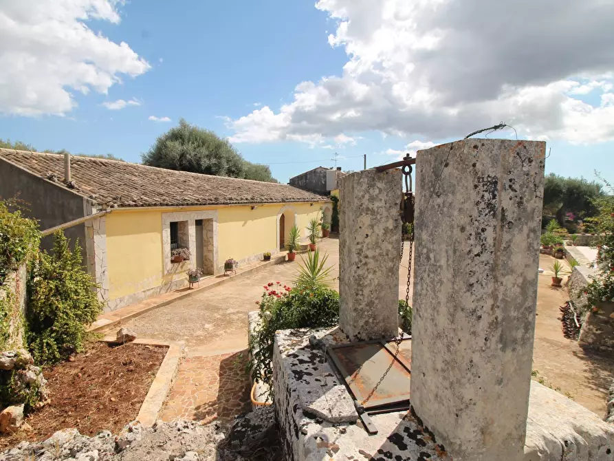 Immagine 40 di Villa in vendita  in Contrada Bagni snc a Buccheri