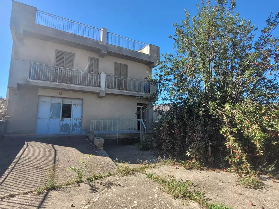 Immagine 52 di Palazzo in vendita  in Via Camillo Benso Conte di Cavour 80 a Buccheri