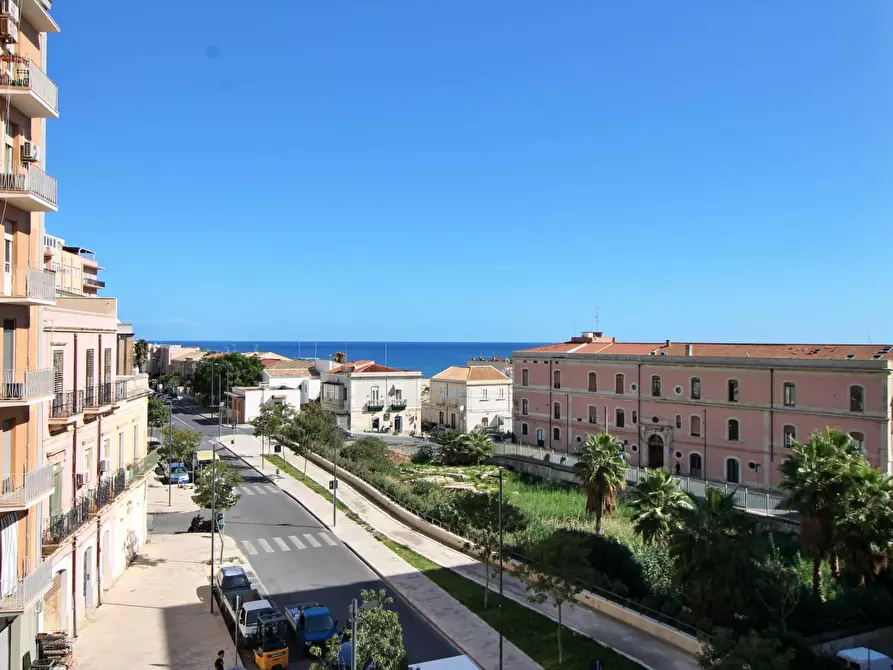 Immagine 11 di Appartamento in affitto  in via Degli Orti di San Giorgio 1 a Siracusa