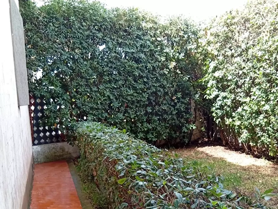 Immagine 2 di Villa in affitto  in Via Orione a Siracusa