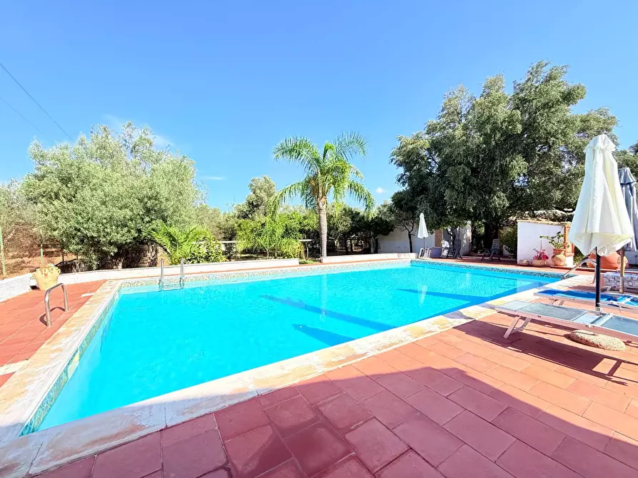 Immagine 26 di Villa in vendita  in STRADA PER OGNINA a Siracusa