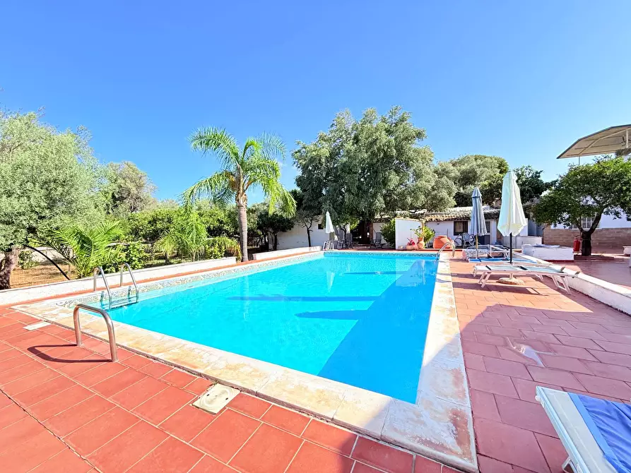 Immagine 27 di Villa in vendita  in STRADA PER OGNINA a Siracusa