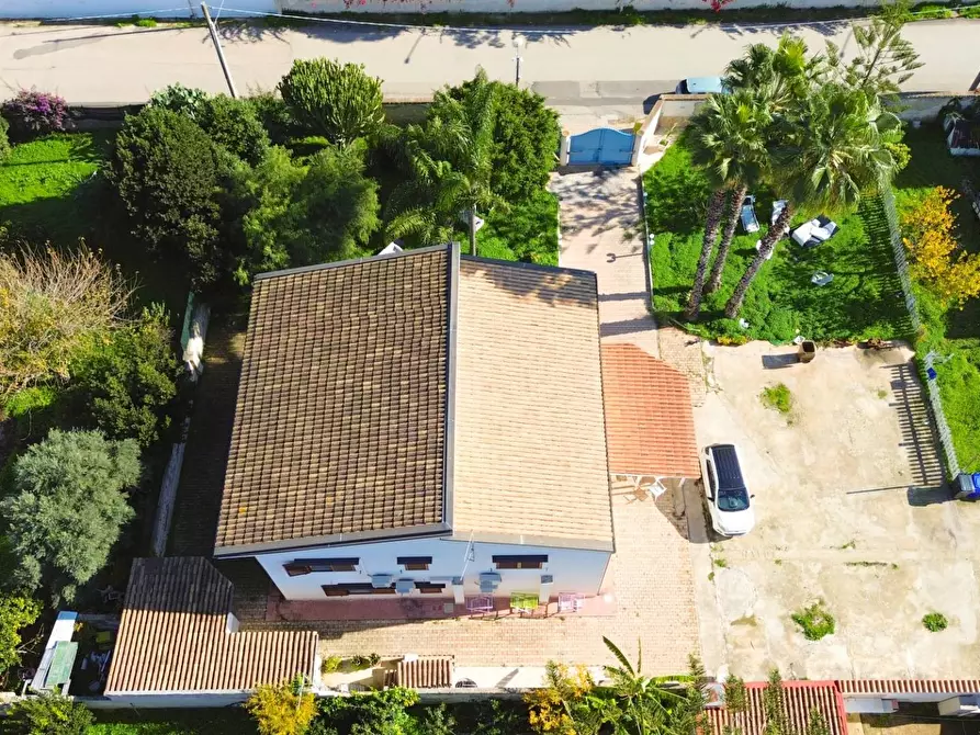 Immagine 1 di Villa in vendita  in Traversa Renella a Siracusa