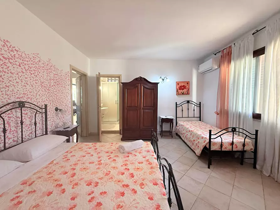 Immagine 17 di Villa in vendita  in Traversa Renella a Siracusa