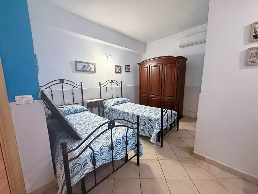 Immagine 25 di Villa in vendita  in Traversa Renella a Siracusa