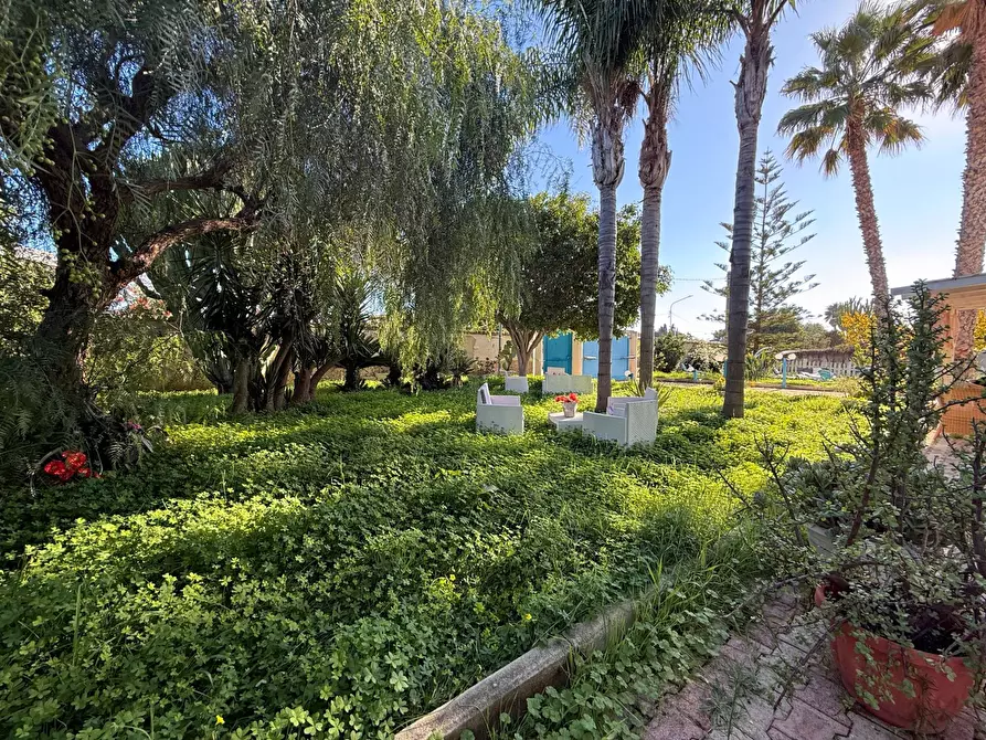 Immagine 30 di Villa in vendita  in Traversa Renella a Siracusa