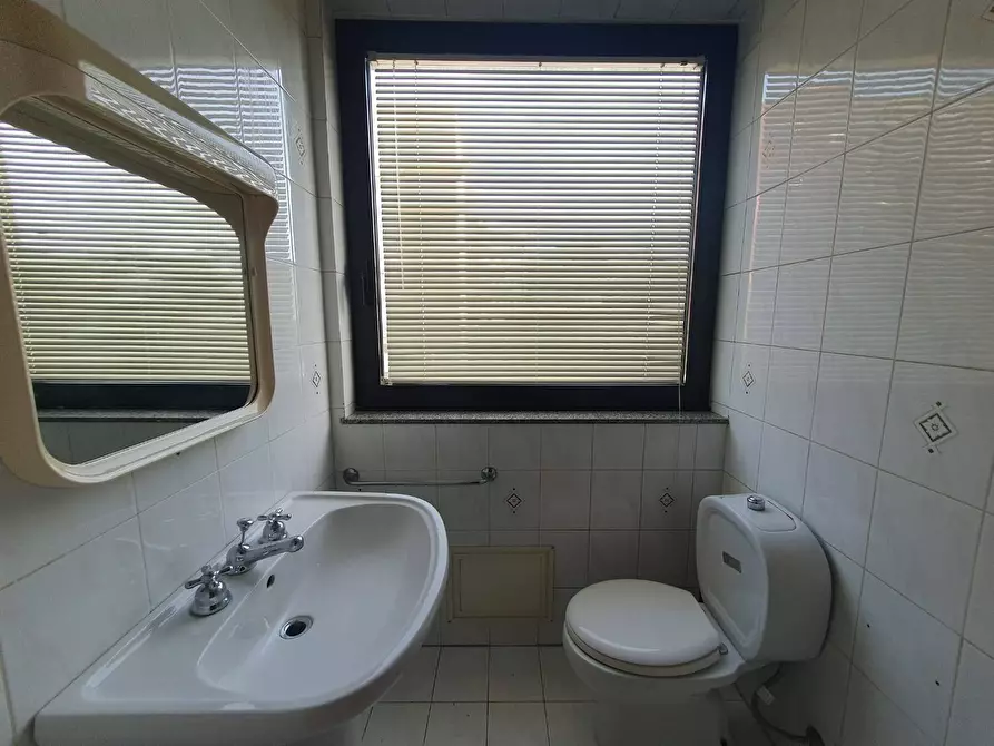 Immagine 5 di Ufficio in affitto  in Viale Teracati a Siracusa