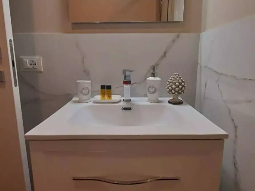 Immagine 14 di Appartamento in affitto  in Via Mirabella a Siracusa