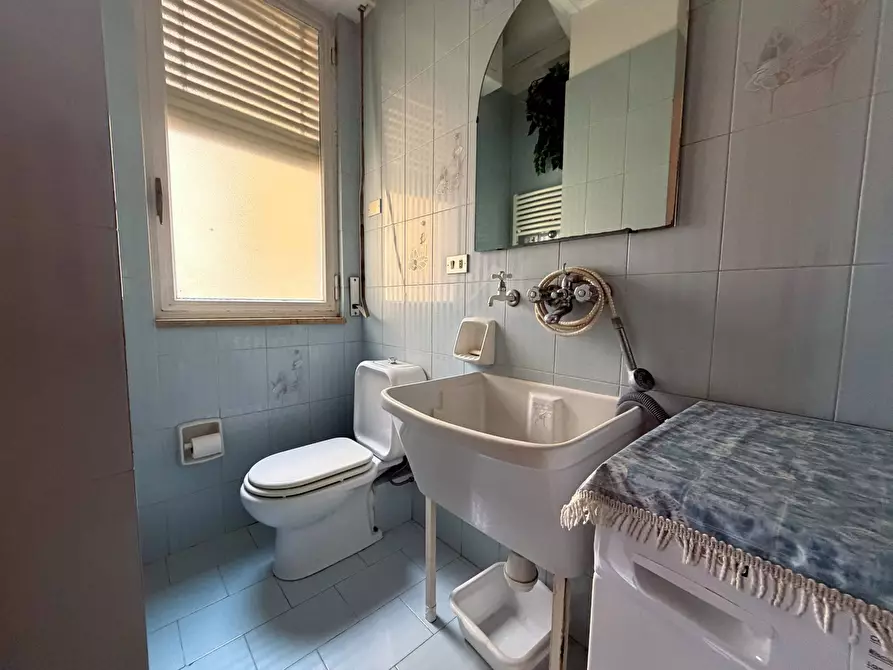 Immagine 9 di Appartamento in vendita  in Via Ofanto a Siracusa