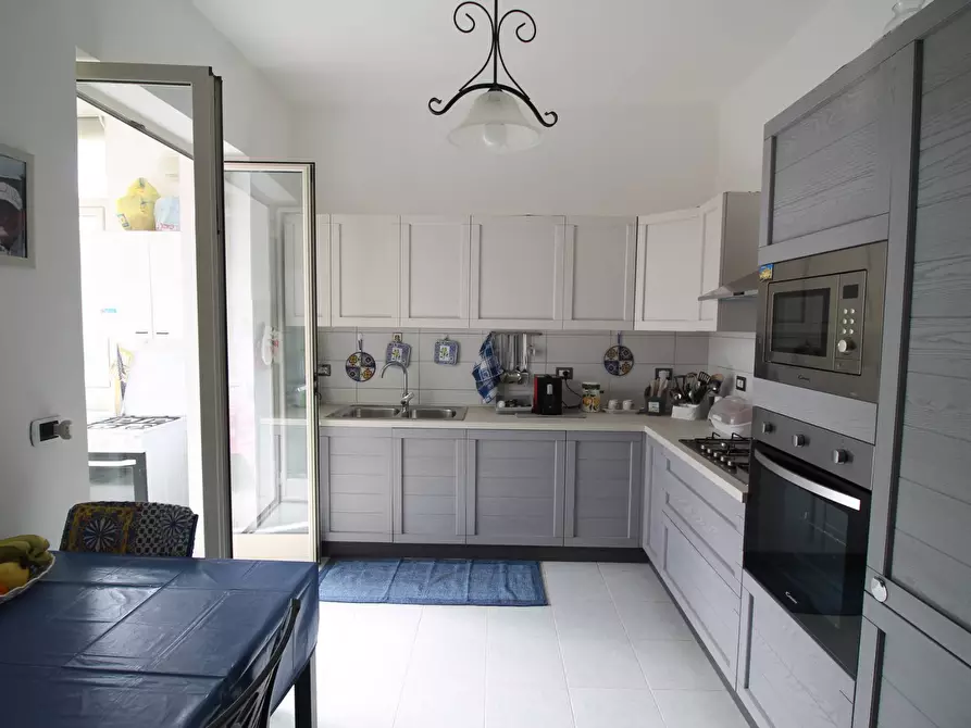 Immagine 5 di Appartamento in vendita  in Via Ramacca 12 a Siracusa