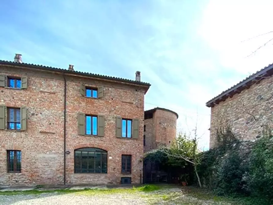 Immagine 4 di Castello in vendita  in via castello a Rivergaro