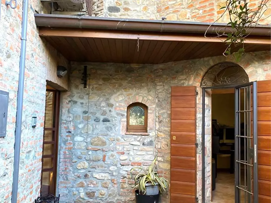 Immagine 5 di Castello in vendita  in via castello a Rivergaro