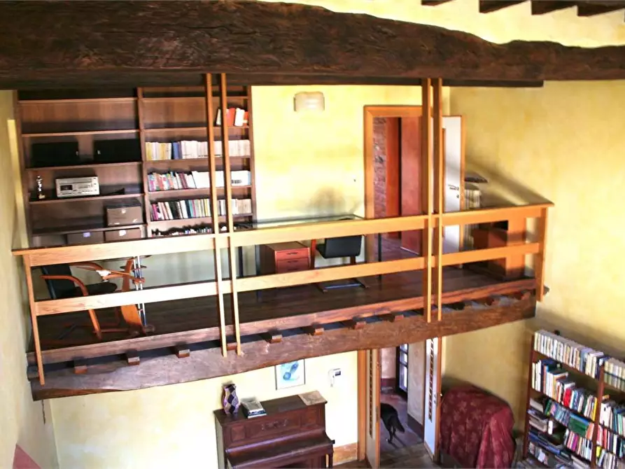 Immagine 11 di Castello in vendita  in via castello a Rivergaro