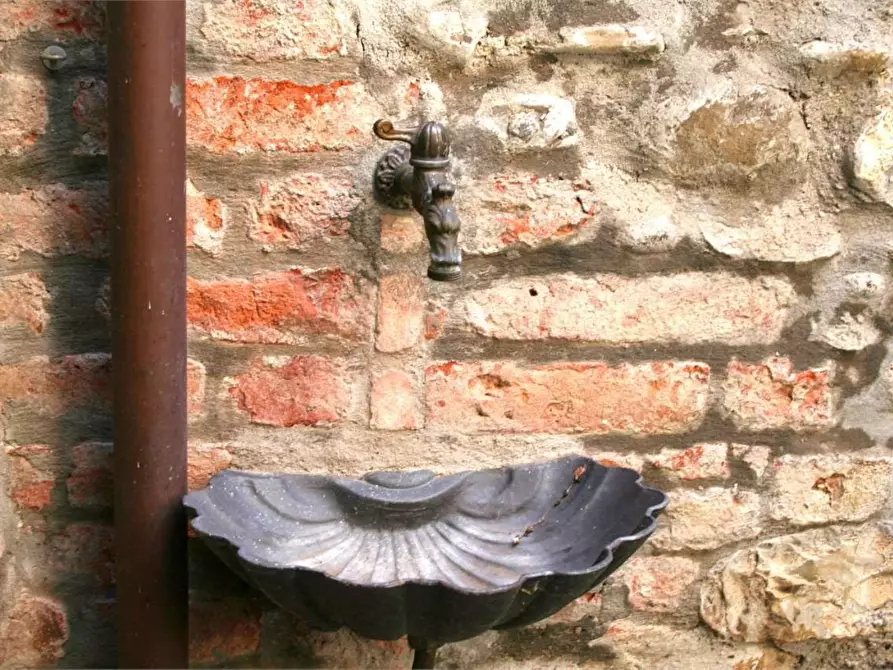 Immagine 15 di Castello in vendita  in via castello a Rivergaro