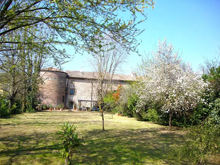 Immagine 39 di Castello in vendita  in via castello a Rivergaro