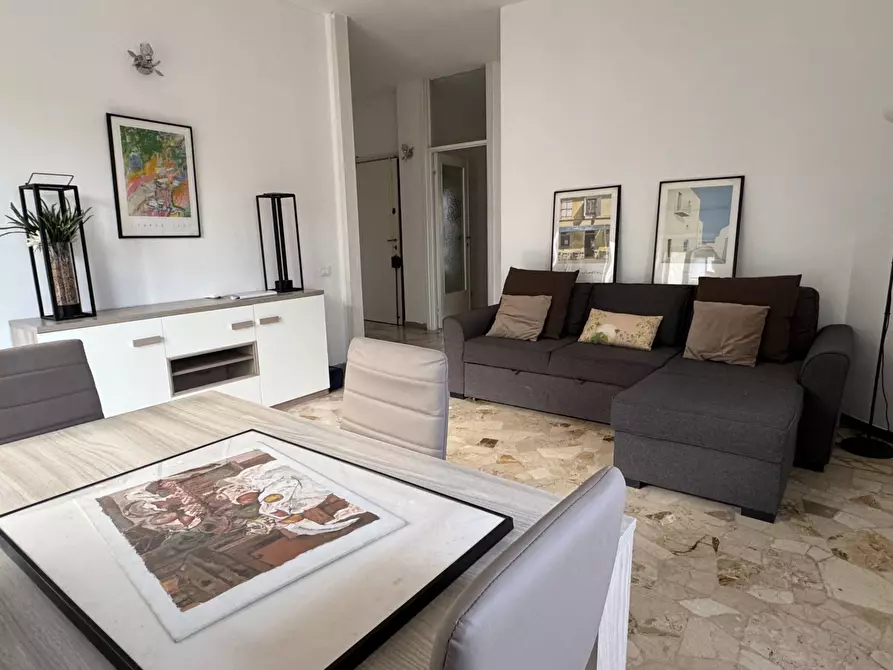 Immagine 1 di Appartamento in affitto  in via Lario a Milano