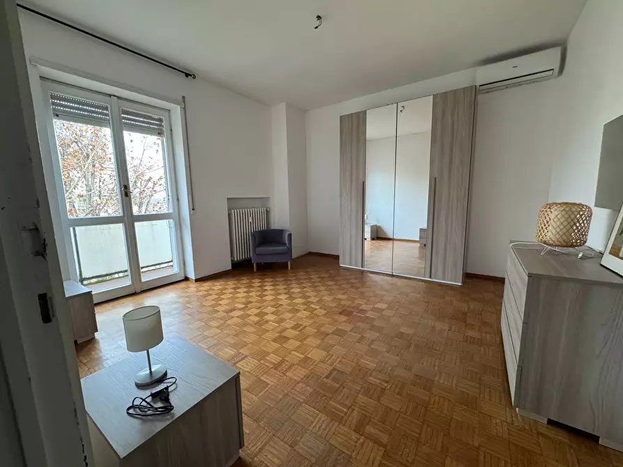 Immagine 8 di Appartamento in affitto  in via Lario a Milano