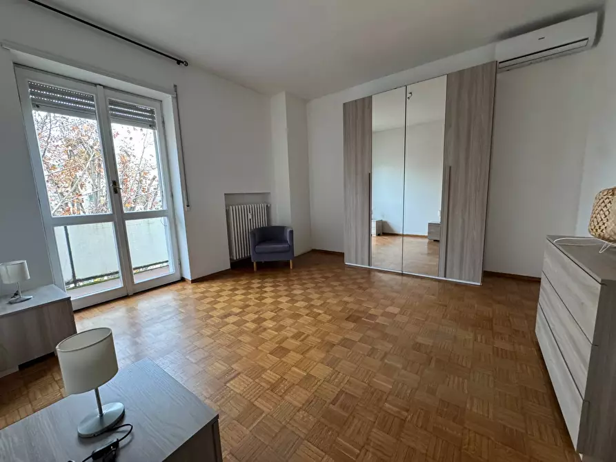 Immagine 9 di Appartamento in affitto  in via Lario a Milano