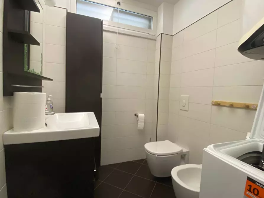 Immagine 13 di Appartamento in vendita  in VIA DEMONTE 6 a Milano