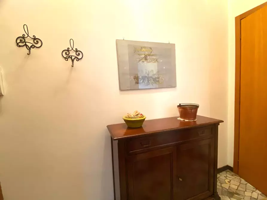 Immagine 4 di Appartamento in vendita  in VIA LARIO 13 a Milano