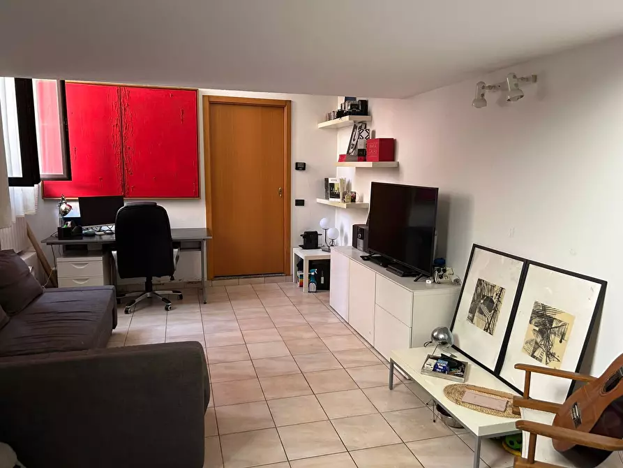 Immagine 1 di Loft/Open space in affitto  in viale stelvio 50 a Milano