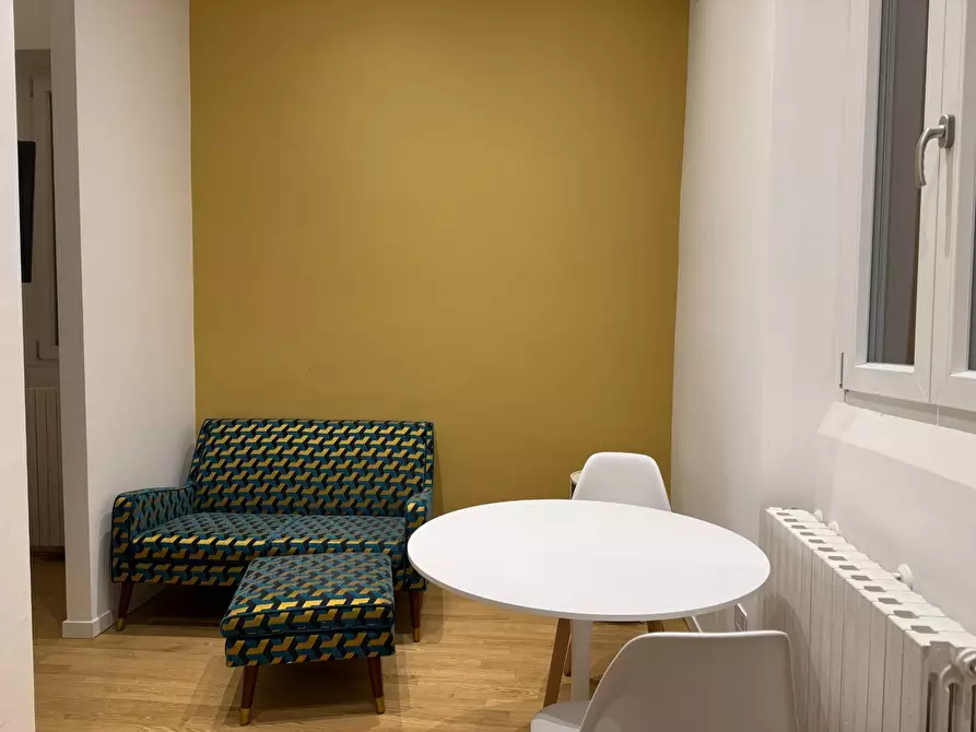 Immagine 2 di Appartamento in affitto  in via giuseppe govone 38 a Milano