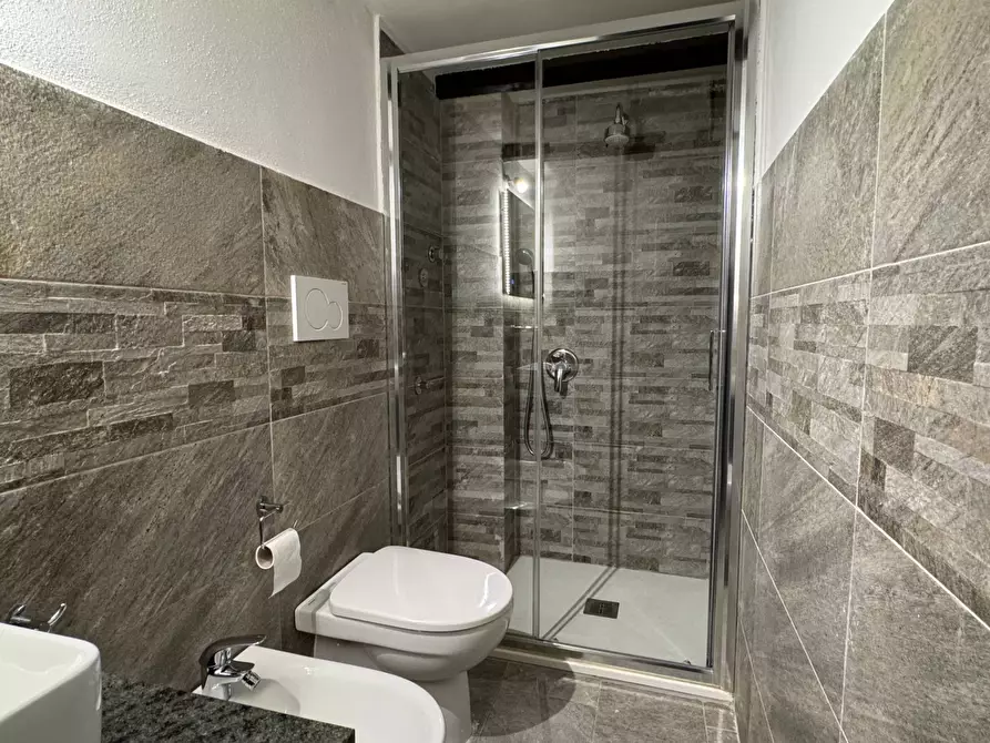 Immagine 15 di Appartamento in affitto  in via giuseppe govone 38 a Milano