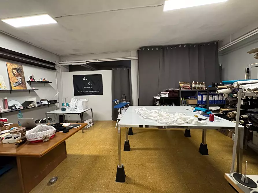 Immagine 4 di Ufficio in affitto  in Via Lario 17 a Milano