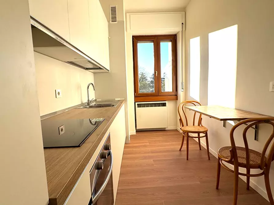 Immagine 17 di Appartamento in affitto  in VIALE FULVIO TESTI 90 a Milano