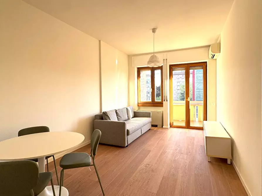 Immagine 6 di Appartamento in affitto  in VIALE FULVIO TESTI 90 a Milano
