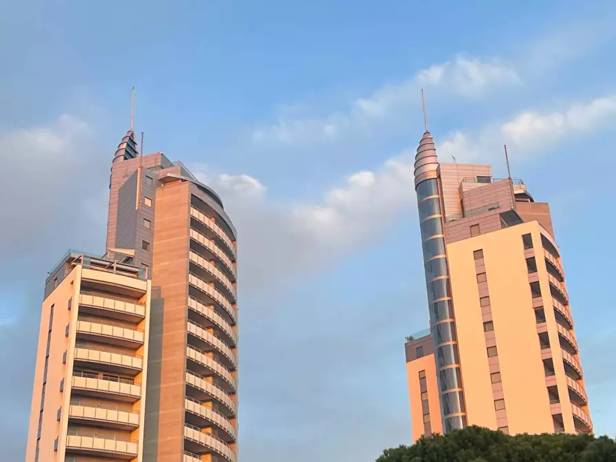 Immagine 13 di Locale commerciale in affitto  a Jesolo