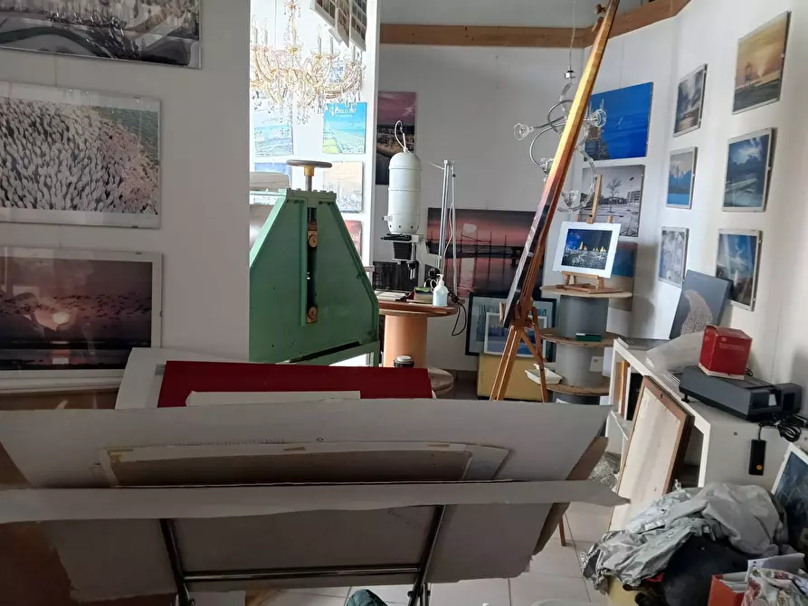 Immagine 16 di Locale commerciale in affitto  in via ungaretti a Jesolo