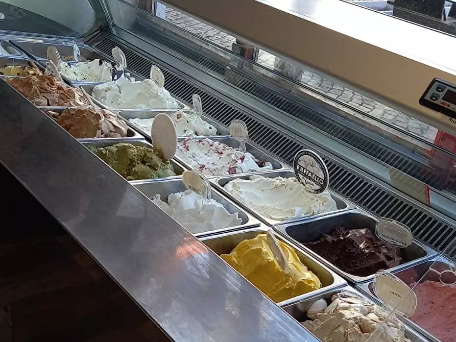 Immagine 10 di Attività commerciale in vendita  in via roma a Jesolo