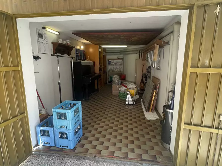 Immagine 13 di Appartamento in vendita  in VIA SAN DONA' a Venezia