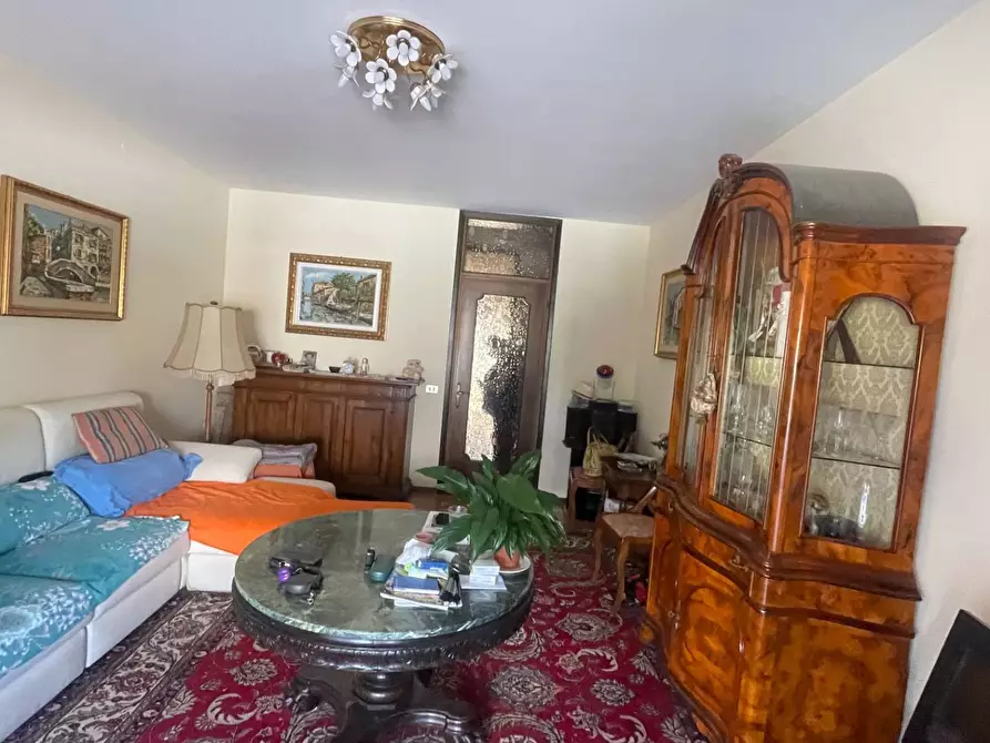 Immagine 25 di Appartamento in vendita  in VIA SAN DONA' a Venezia