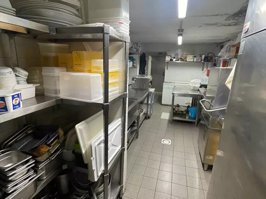 Immagine 7 di Attività commerciale in vendita  in via aquileia a Jesolo