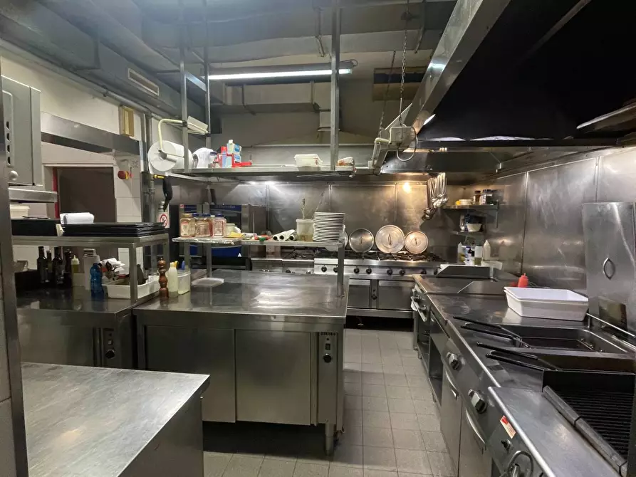 Immagine 8 di Attività commerciale in vendita  in via aquileia a Jesolo