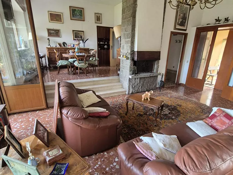 Immagine 3 di Villa in vendita  in Via Banco di Santo Spirito 14 a Grottaferrata