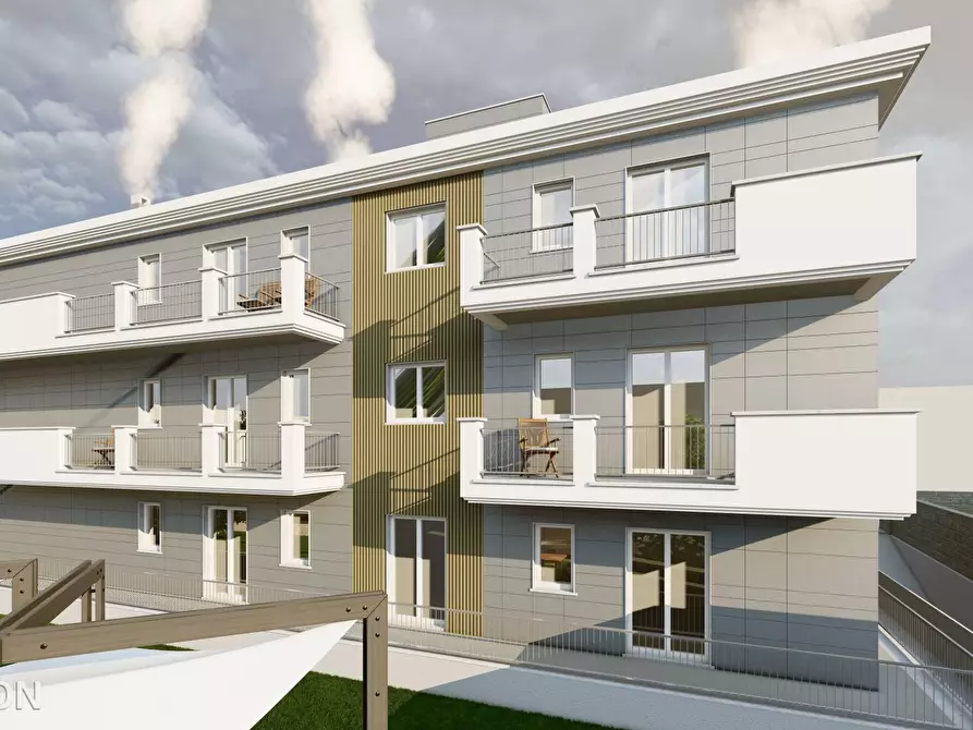 Immagine 11 di Appartamento in vendita  in Via Soverato 43 a Roma