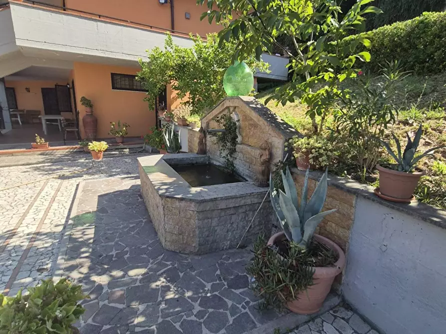 Immagine 52 di Villa in vendita  in Località Pinoleto snc a Montopoli Di Sabina