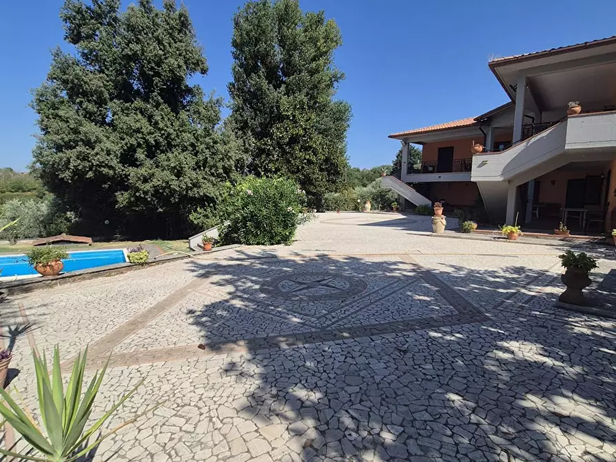 Immagine 54 di Villa in vendita  in Località Pinoleto snc a Montopoli Di Sabina