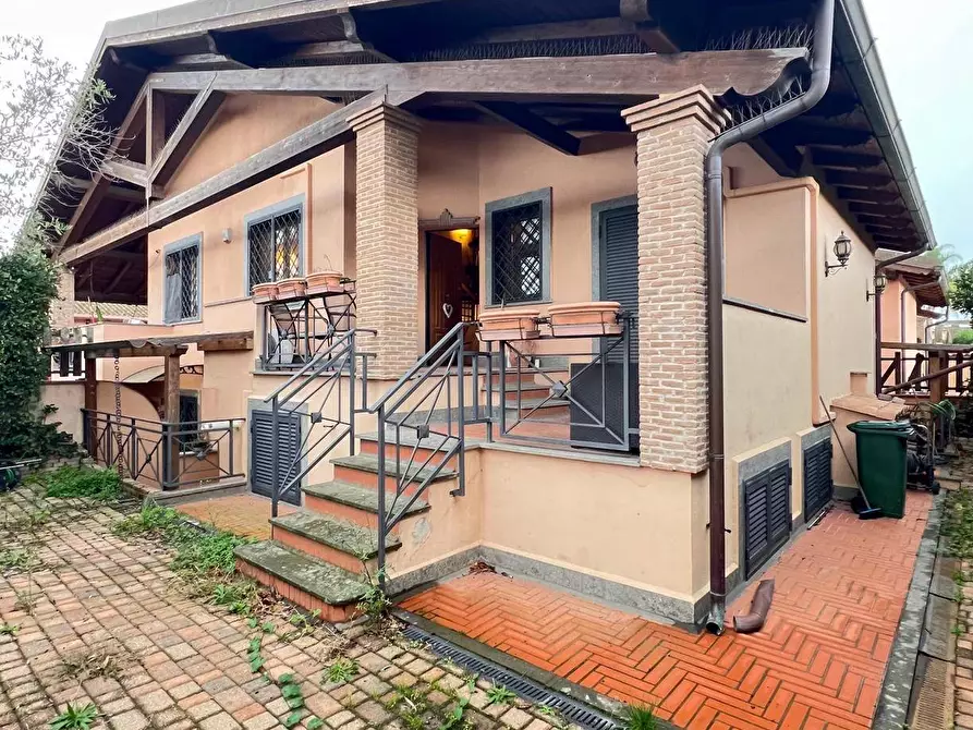 Immagine 23 di Villetta a schiera in vendita  in via torcegno 65 a Roma