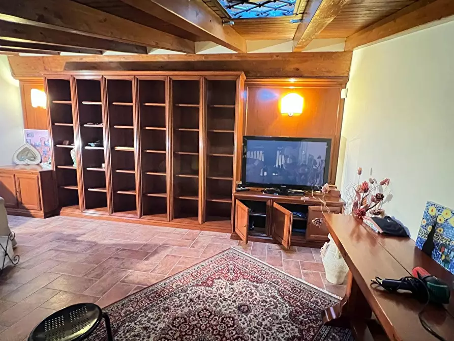 Immagine 10 di Villetta a schiera in vendita  in via torcegno 65 a Roma